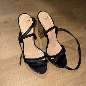 Bally sandal 36.5